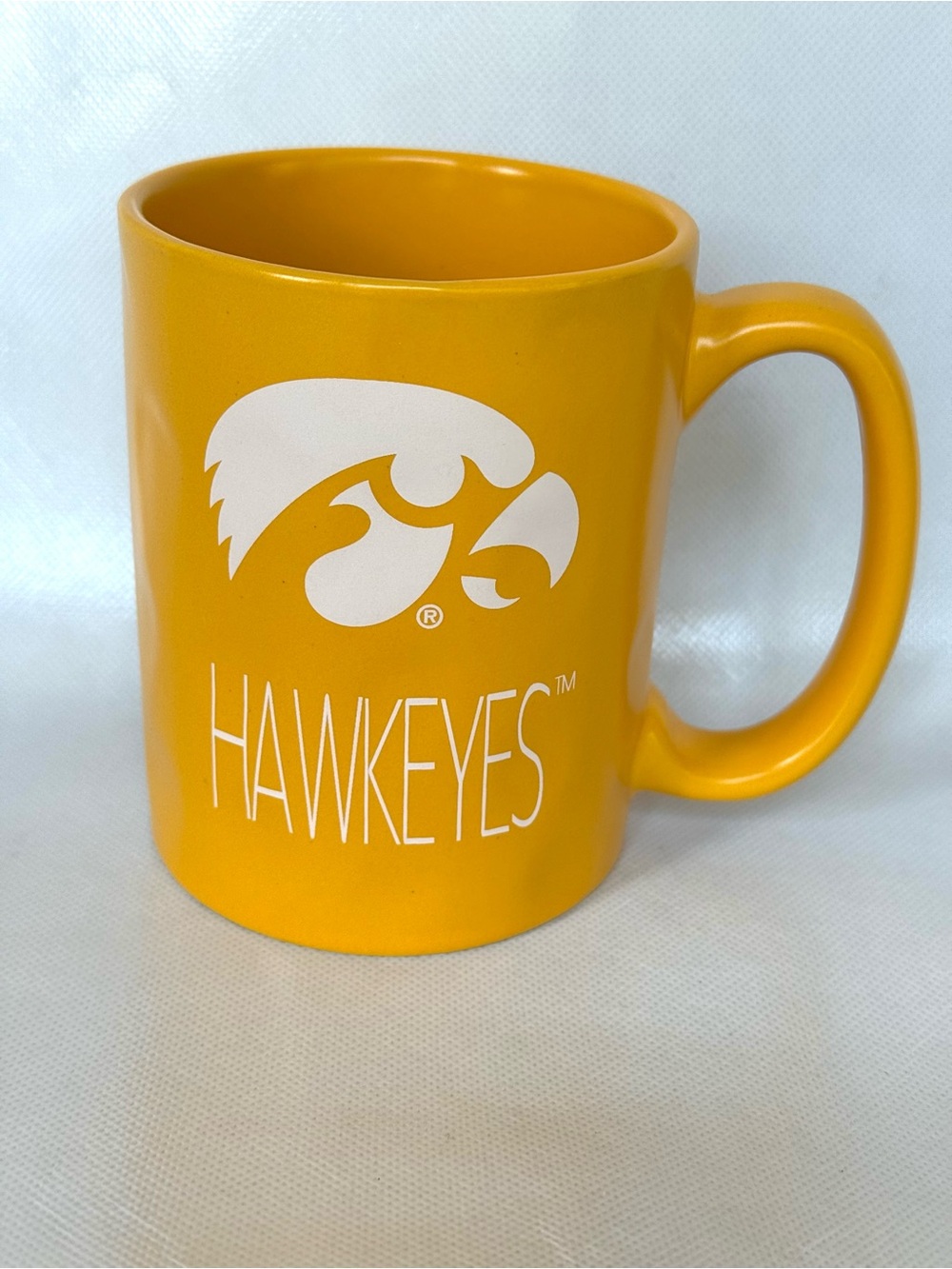 University of Iowa Hawkeyes Gold Ceramic Coffee Mug - Brand New with Tags!
